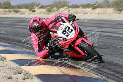 media/Dec-04-2025-Racers Edge (Thu) [[5ebc9f124d]]/2-A Group/1-Session 2 (Turn 7 Inside)/